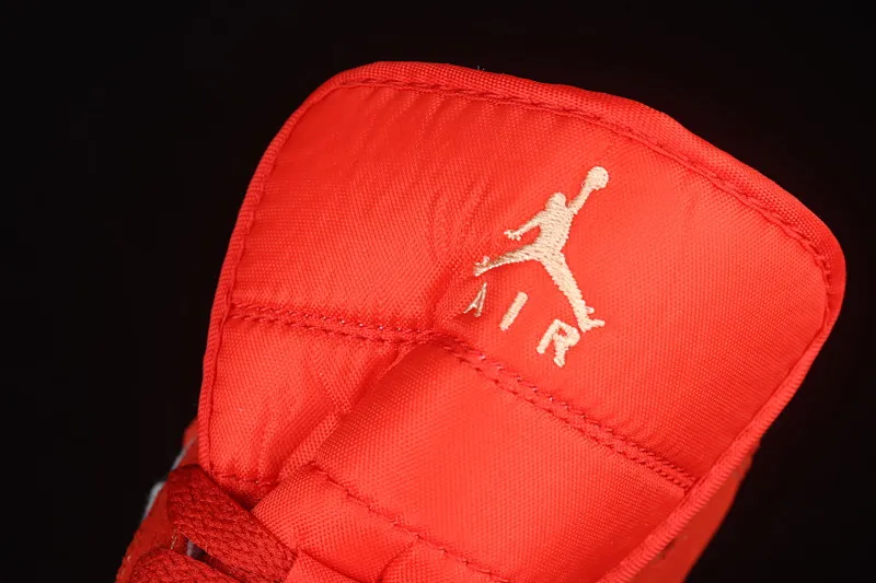 All categories Air Jordan Jordan series basketball shoes Air Jordan 1 Mid Different versions Levi's x Air Jordan 1 Mid "Denim" AJ1 Joe 1 Levi's denim mid-top basketball shoes DM4352-600